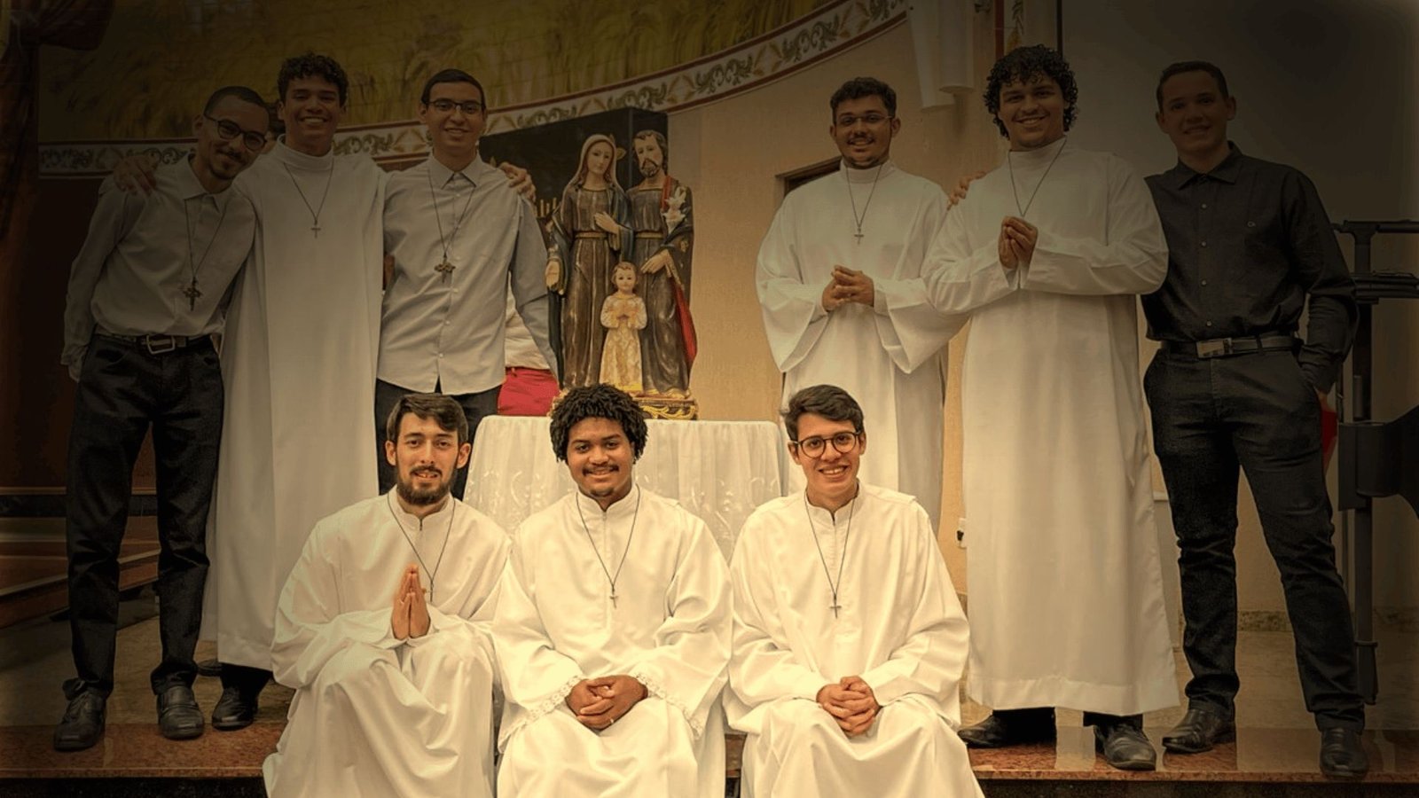 Jovens em atividade durante o Vinde e Vede
